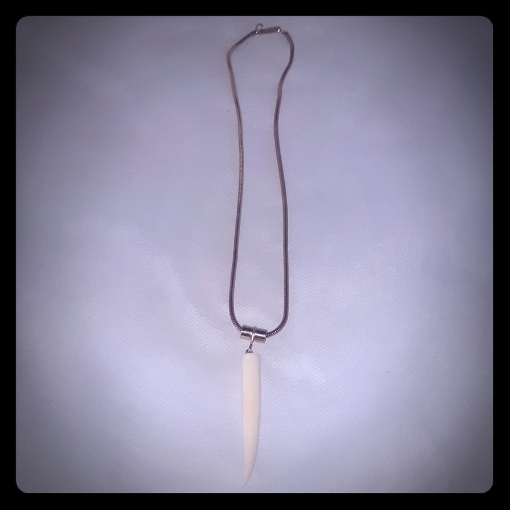 Gold toned Anson Necklace Ivory tooth|10/10